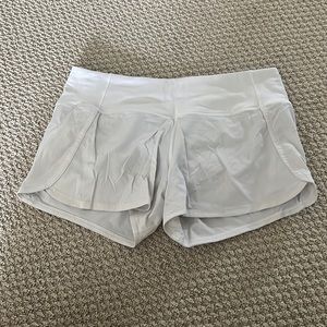 Lululemon white speed up shorts size 6
